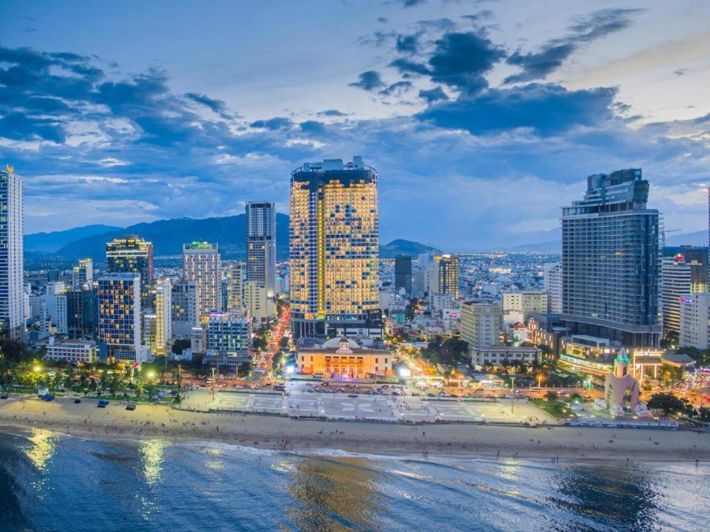 Panorama Luxury Sea View Apartment Нячанг Екстер'єр фото