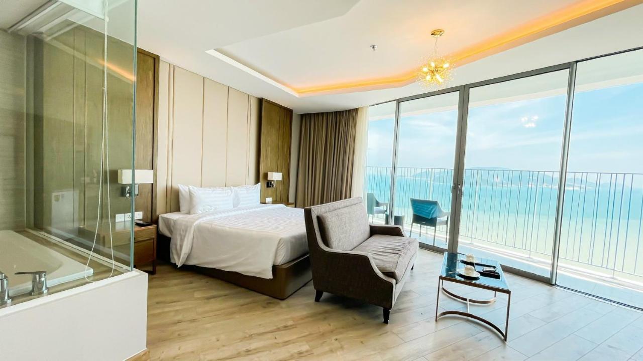 Panorama Luxury Sea View Apartment Нячанг Екстер'єр фото